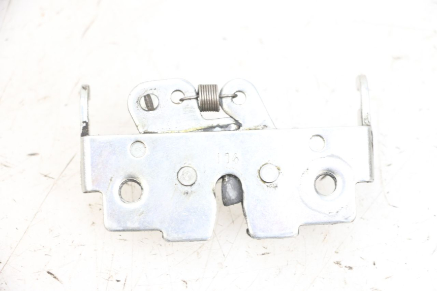 photo de Zamek siedzenia YAMAHA BW'S EASY 50 (2013 - 2016) - Zoom stanu zużycia