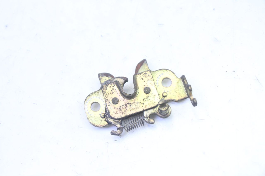 photo de Zamek siedzenia PEUGEOT CITYSTAR 50 (2013 - 2017) - Szczegół części