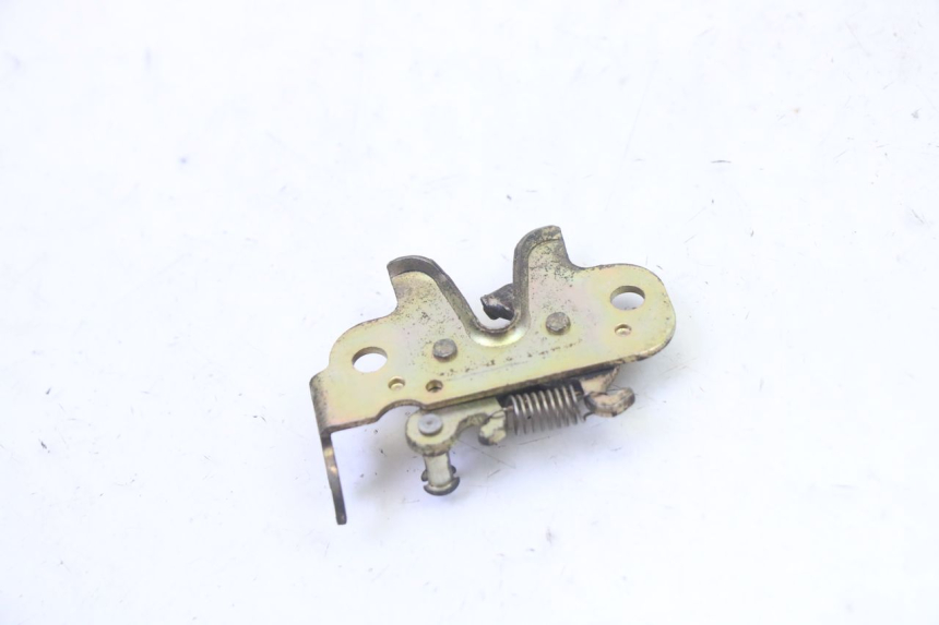 photo de Zamek siedzenia PEUGEOT CITYSTAR 50 (2013 - 2017) - Inny kąt widzenia