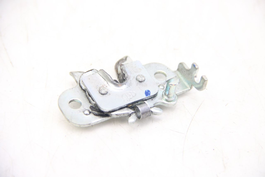 photo de Zamek siedzenia PEUGEOT CITYSTAR IE 2T 50 (2018 - 2021) - Szczegół części