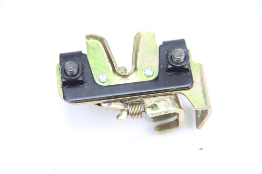 photo de Zamek siedzenia SYM CROX 4T 50 (2016 - 2023) - Zoom stanu zużycia