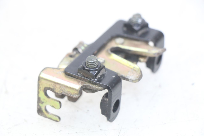 photo de Zamek siedzenia SYM CROX 4T 50 (2016 - 2023) - Zoom stanu zużycia