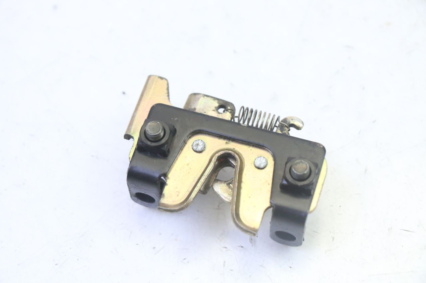 photo de Zamek siedzenia SYM CROX 4T 50 (2016 - 2023) - Zoom stanu zużycia