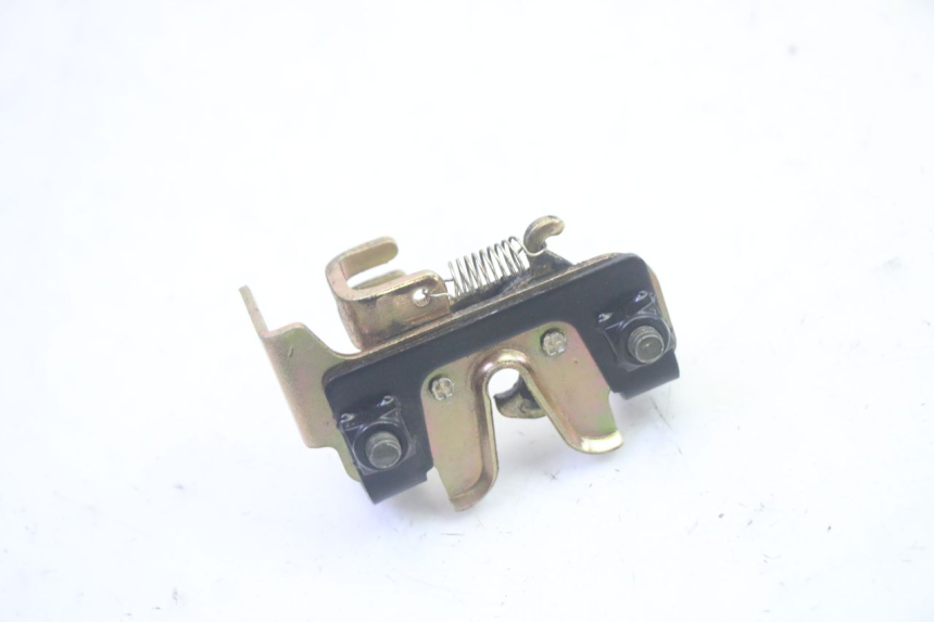 photo de Zamek siedzenia SYM CROX 4T 50 (2016 - 2023) - Zoom stanu zużycia