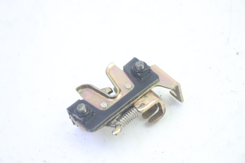 photo de Zamek siedzenia SYM CROX 4T 50 (2016 - 2023) - Inny kąt widzenia