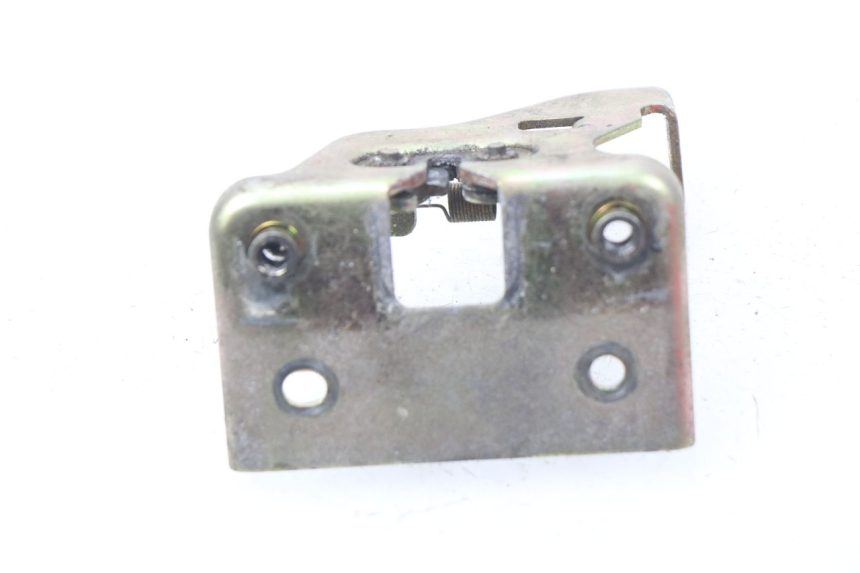 photo de Zamek siedzenia SYM DD 50 (2005 - 2011) - Zoom stanu zużycia