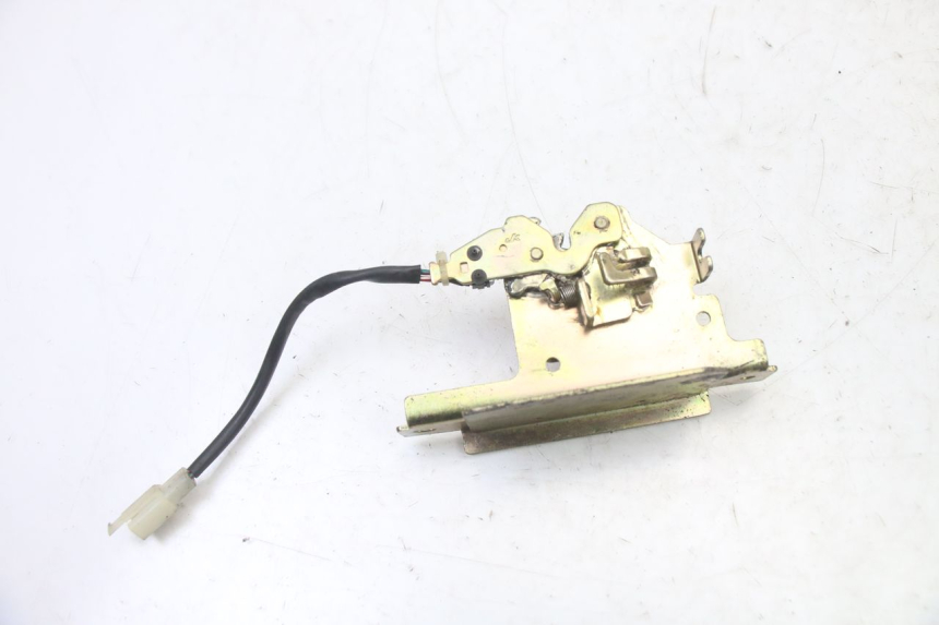 photo de Zamek siedzenia KYMCO DINK STREET 125 (2009 - 2014) - Widok główny