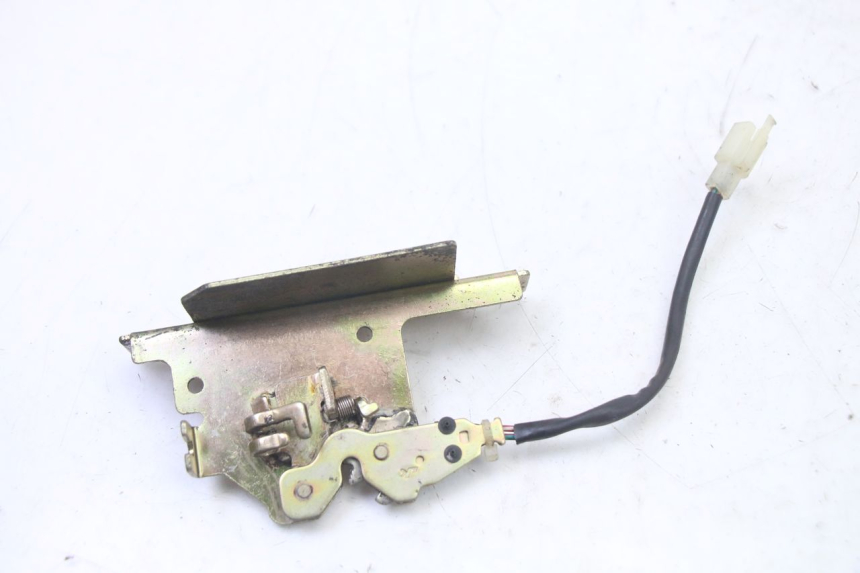 photo de Zamek siedzenia KYMCO DINK STREET 125 (2009 - 2014) - Zoom stanu zużycia