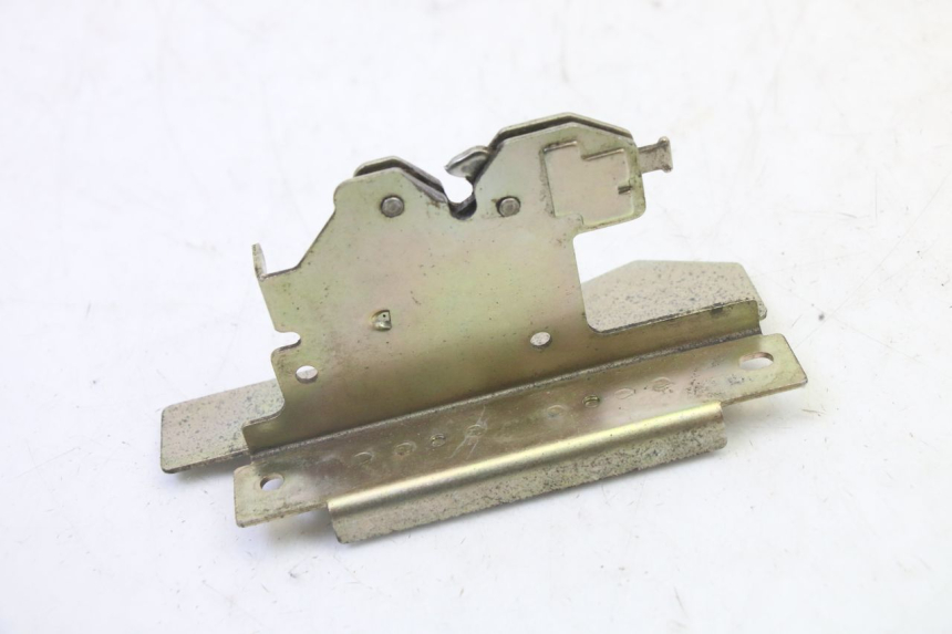 photo de Zamek siedzenia KYMCO DINK STREET 125 (2009 - 2014) - Inny kąt widzenia