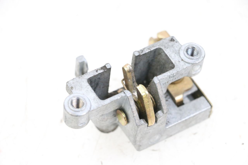 photo de Zamek siedzenia SEGWAY NINEBOT E125S 1 (2022 - 2026) - Inny kąt widzenia