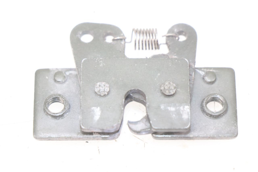 photo de ZAMEK SIEDZENIA PEUGEOT ELYSTAR 50 (2002 - 2014) - Szczegół części