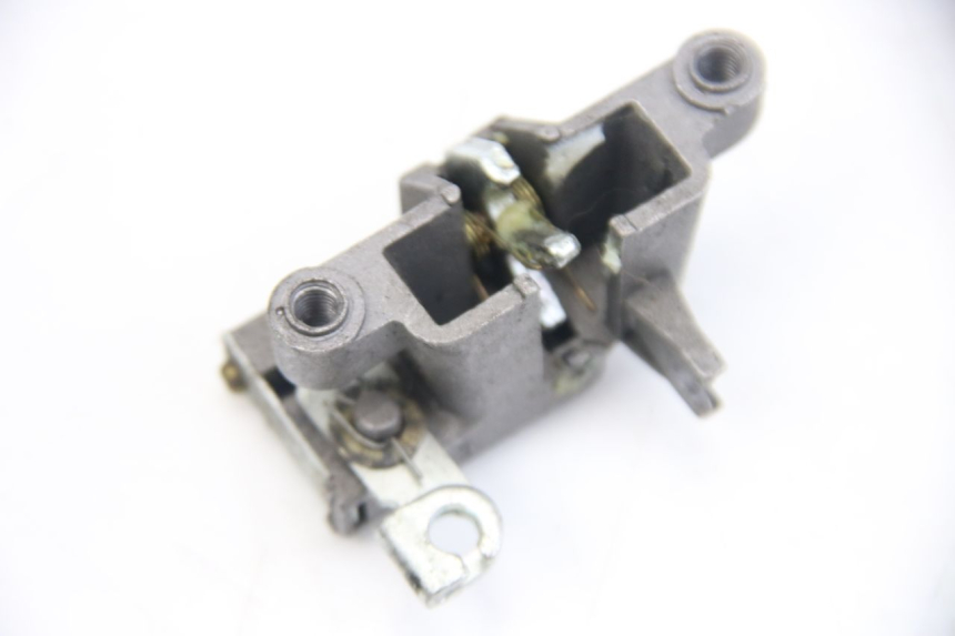 photo de Zamek siedzenia JM MOTORS EVOLIS 4T 50 (2018 - 2022) - Szczegół części