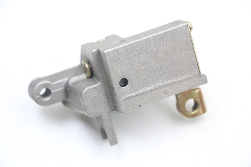 photo de Zamek siedzenia JM MOTORS EVOLIS 4T 50 (2018 - 2022) - Inny kąt widzenia