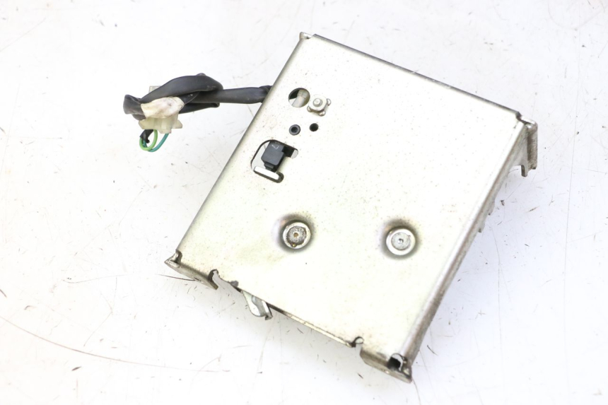 photo de ZAMEK SIEDZENIA HONDA FES S-WING SWING ABS 125 (2007 - 2015) - Szczegół części