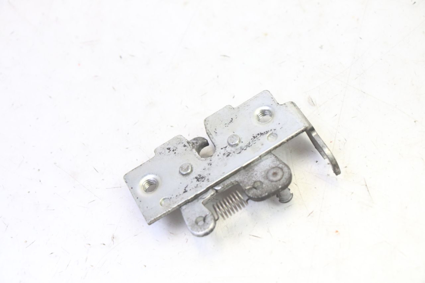 photo de ZAMEK SIEDZENIA HONDA FES S-WING SWING ABS 125 (2007 - 2015) - Inny kąt widzenia