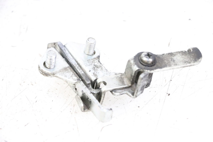 photo de ZAMEK SIEDZENIA YAMAHA FJR ABS 1300 (2006 - 2012) - Zoom stanu zużycia