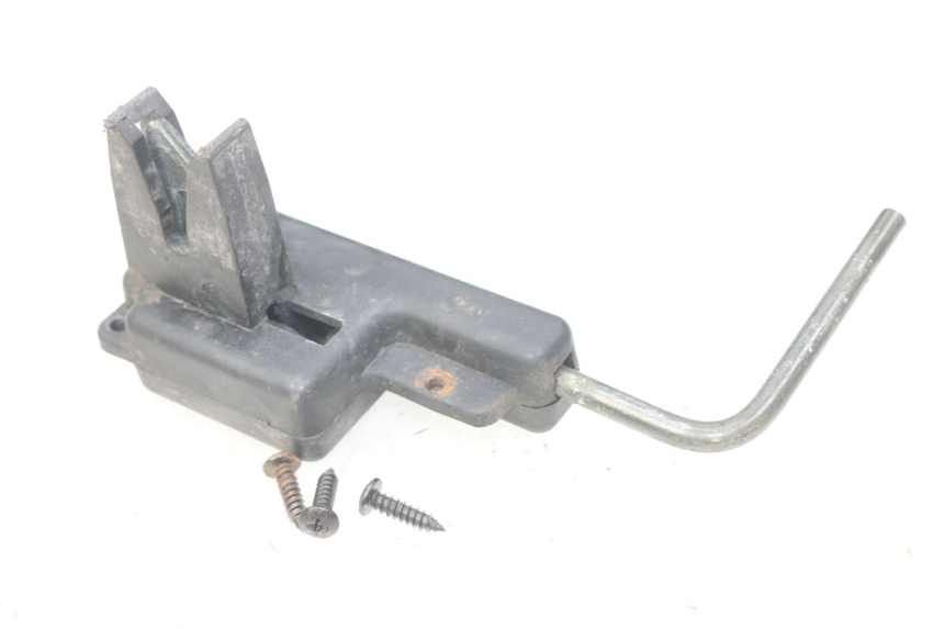 photo de Zamek siedzenia PIAGGIO FLY 2T 50 (2004 - 2017) - Widok główny