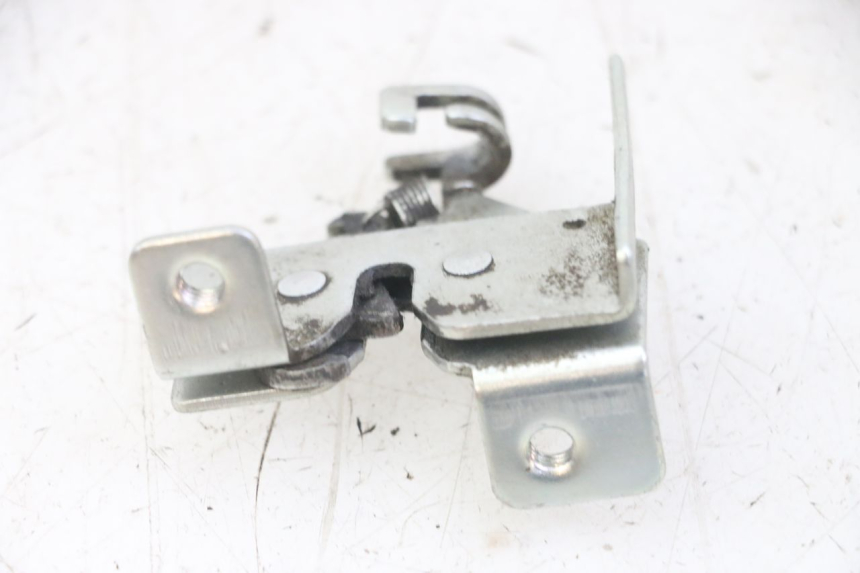 photo de Zamek siedzenia VENESI FLY RETRO 4T 50 (2020 - 2025) - Inny kąt widzenia