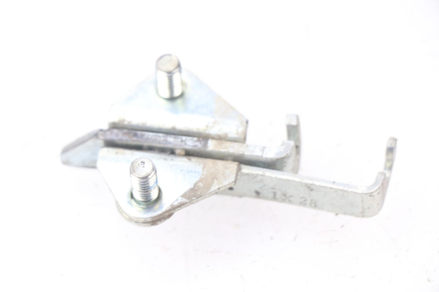 photo de Zamek siedzenia YAMAHA FZ8 800 (2010 - 2016) - Szczegół części