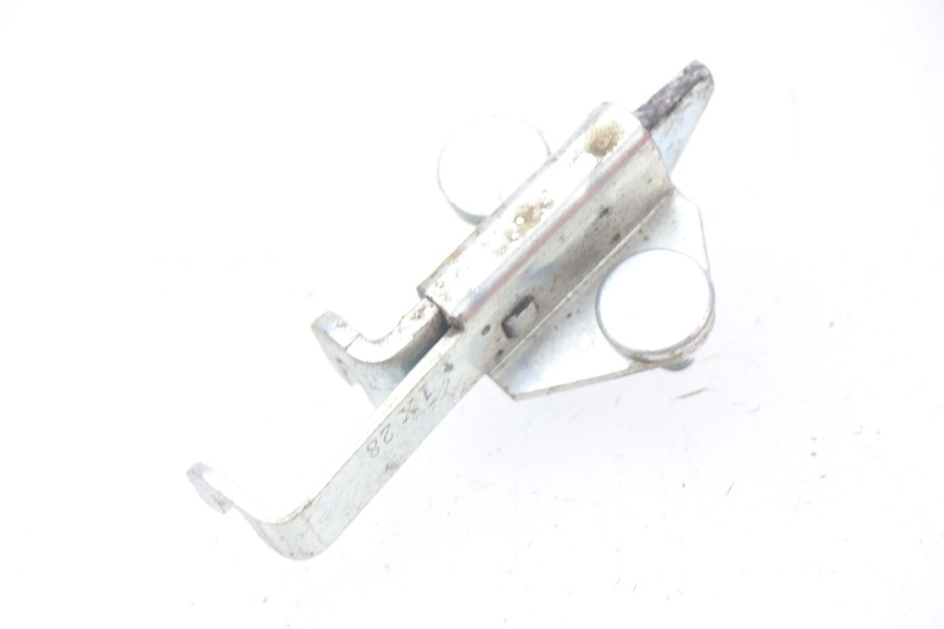 photo de Zamek siedzenia YAMAHA FZ8 800 (2010 - 2016) - Zoom stanu zużycia