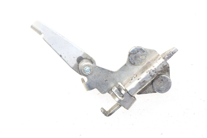 photo de Zamek siedzenia YAMAHA FZ8 800 (2010 - 2016) - Zoom stanu zużycia