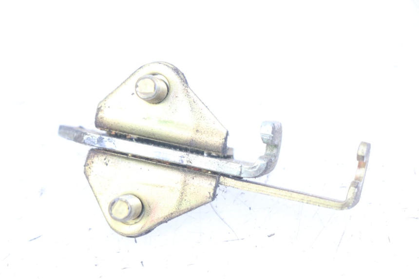 photo de ZAMEK SIEDZENIA YAMAHA FZS FAZER 600 (1998 - 2001) - Szczegół części