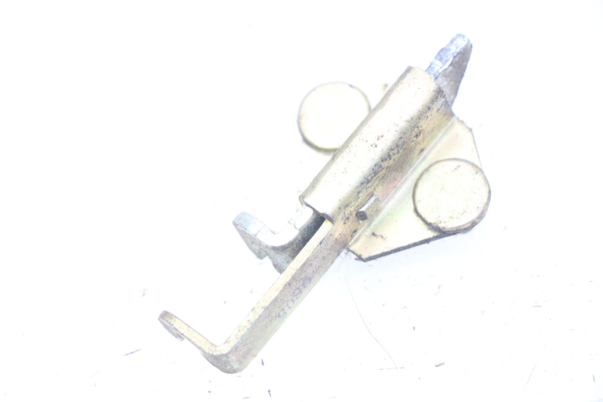 photo de ZAMEK SIEDZENIA YAMAHA FZS FAZER 600 (1998 - 2001) - Zoom stanu zużycia