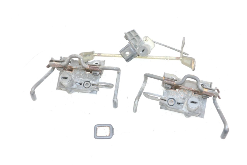 photo de Zamek siedzenia KAWASAKI GPX R WARBIRD 600 (1988 - 1993) - Widok główny