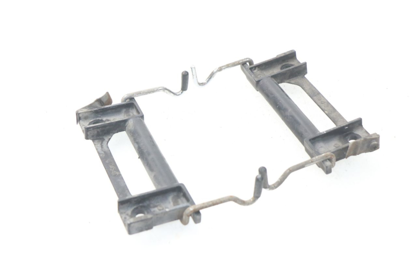 photo de Zamek siedzenia KAWASAKI GPZ S 500 (1994 - 2005) - Inny kąt widzenia