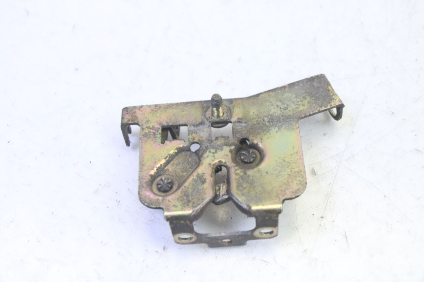 photo de Zamek siedzenia KYMCO GRAND DINK 125 (2002 - 2007) - Zoom stanu zużycia