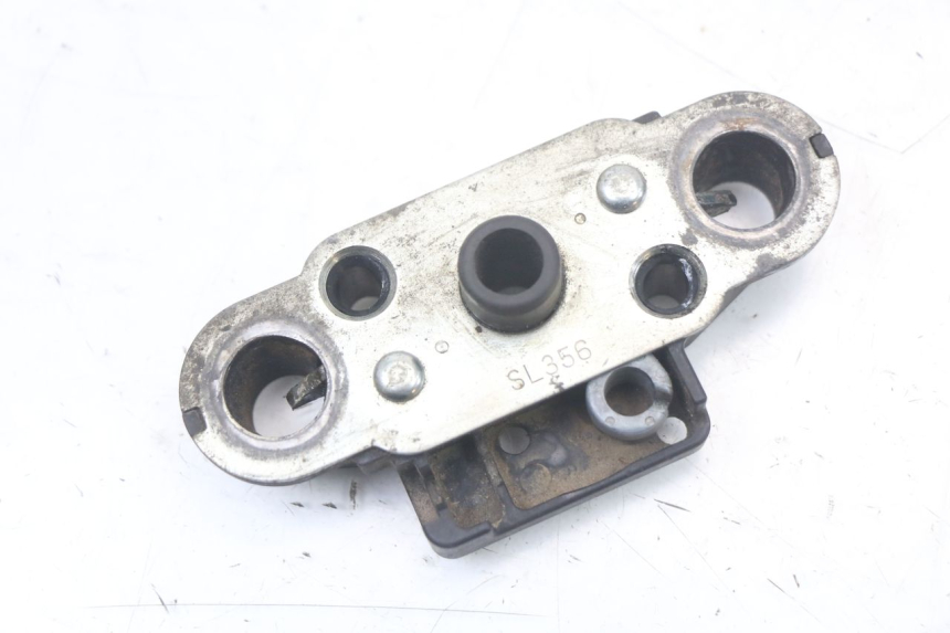 photo de ZAMEK SIEDZENIA SUZUKI GSR 750 (2011 - 2017) - Widok główny