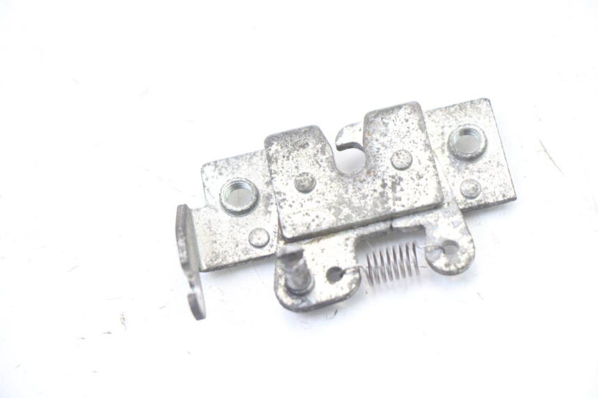 photo de ZAMEK SIEDZENIA HONDA FES S-WING SWING ABS 125 (2007 - 2015) - Szczegół części