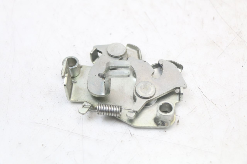 photo de Zamek siedzenia HONDA PCX (JF28) 125 (2009 - 2011) - Szczegół części