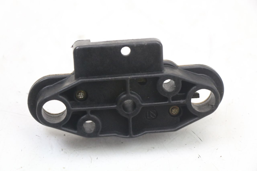 photo de ZAMEK SIEDZENIA KAWASAKI ZR7 ZR-7 S 750 (1999 - 2004) - Inny kąt widzenia