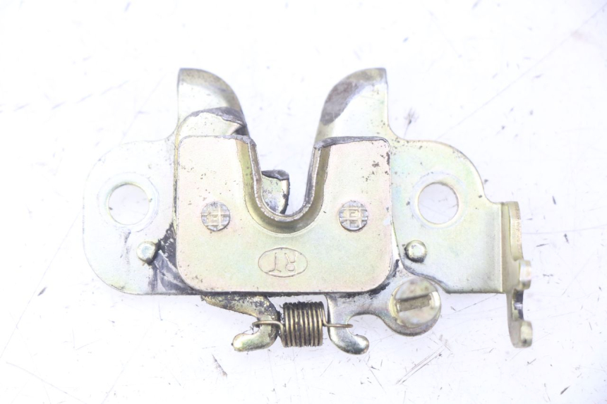 photo de ZAMEK SIEDZENIA PEUGEOT KISBEE 4T 50 (2010 - 2017) - Widok główny