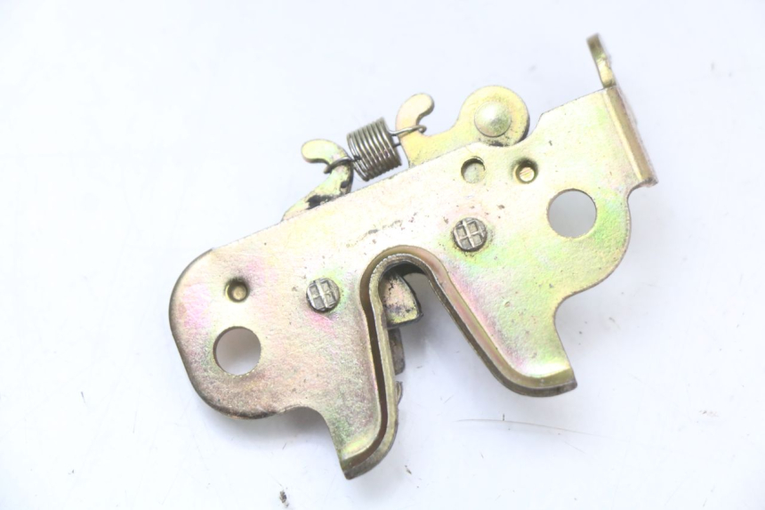 photo de Zamek siedzenia PEUGEOT KISBEE 4T 50 (2018 - 2022) - Szczegół części