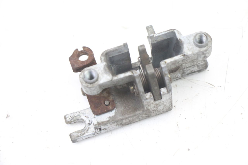 photo de Zamek siedzenia KYMCO DINK 4T 50 (2007 - 2018) - Zoom stanu zużycia