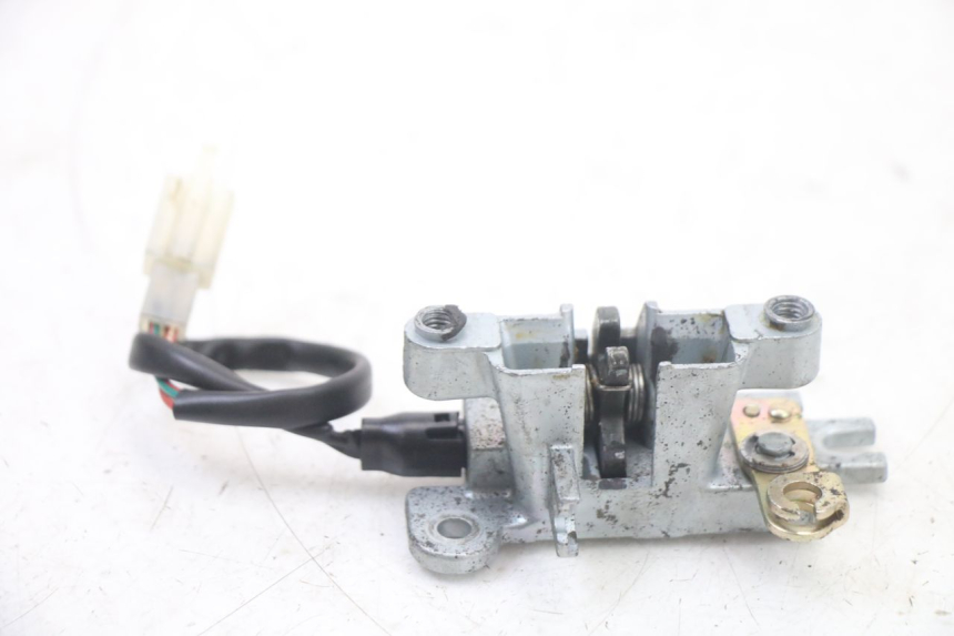 photo de ZAMEK SIEDZENIA KYMCO XCITING 500 (2007 - 2010) - Inny kąt widzenia