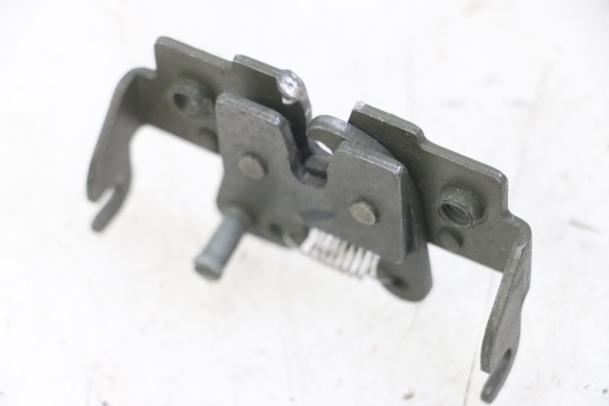 photo de Zamek siedzenia PIAGGIO MP3 LT 300 (2010 - 2016) - Szczegół części