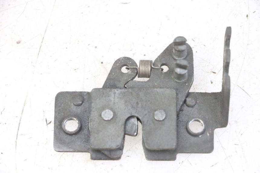 photo de Zamek siedzenia PIAGGIO MP3 LT 400 (2007 - 2012) - Widok główny