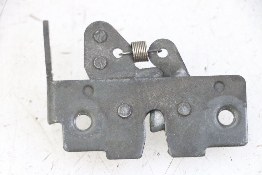 photo de Zamek siedzenia PIAGGIO MP3 LT 400 (2007 - 2012) - Zoom stanu zużycia