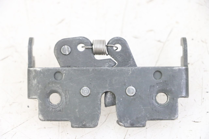 photo de ZAMEK SIEDZENIA PIAGGIO MP3 LT 300 (2010 - 2016) - Zoom stanu zużycia