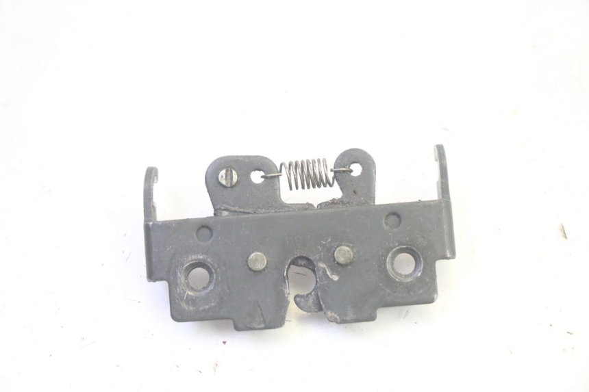 photo de Zamek siedzenia PIAGGIO MP3 LT 400 (2007 - 2012) - Zoom stanu zużycia