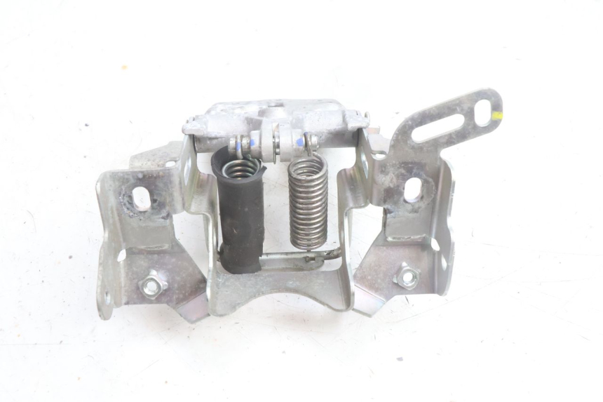 photo de ZAMEK SIEDZENIA YAMAHA N-MAX NMAX 125 (2021 - 2024) - Zoom stanu zużycia