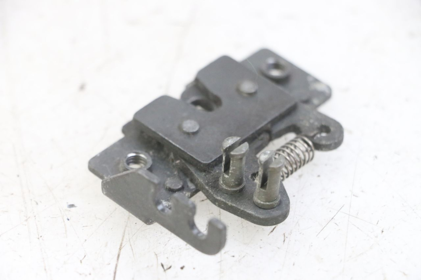 photo de ZAMEK SIEDZENIA GILERA NEXUS 125 (2009 - 2013) - Szczegół części