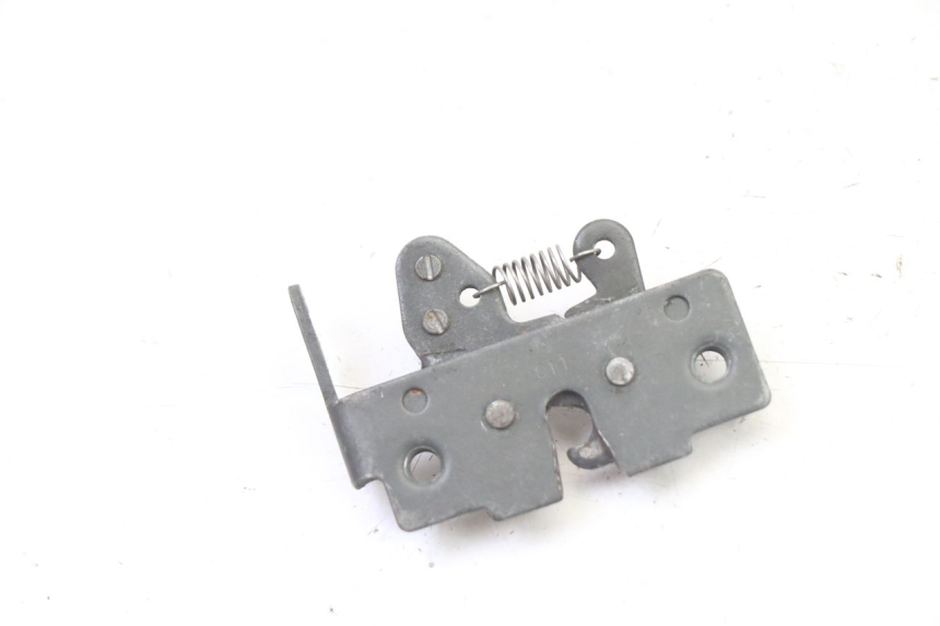 photo de ZAMEK SIEDZENIA GILERA NEXUS 125 (2009 - 2013) - Zoom stanu zużycia