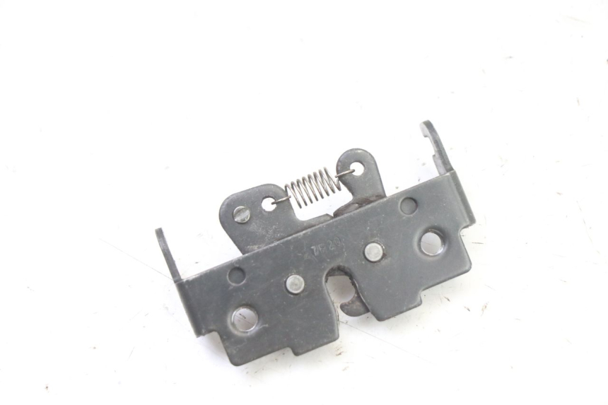 photo de ZAMEK SIEDZENIA PIAGGIO NRG POWER PUREJET 50 (2018 - 2021) - Zoom stanu zużycia