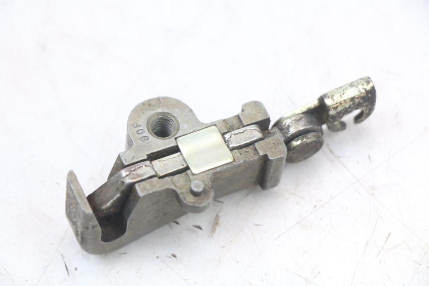 photo de ZAMEK SIEDZENIA HONDA NTV DEAUVILLE 650 (1998 - 2001) - Zoom stanu zużycia