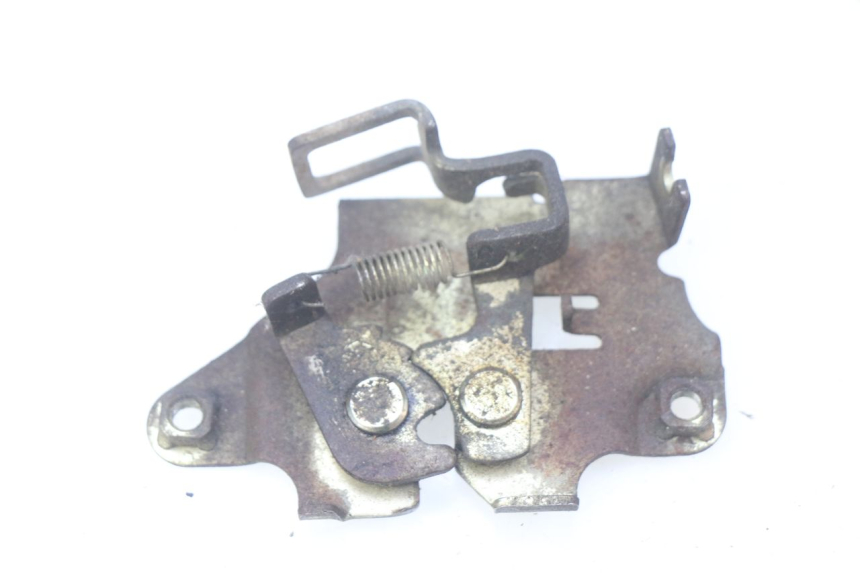 photo de Zamek siedzenia SYM ORBIT 2 2T 50 (2008 - 2018) - Szczegół części