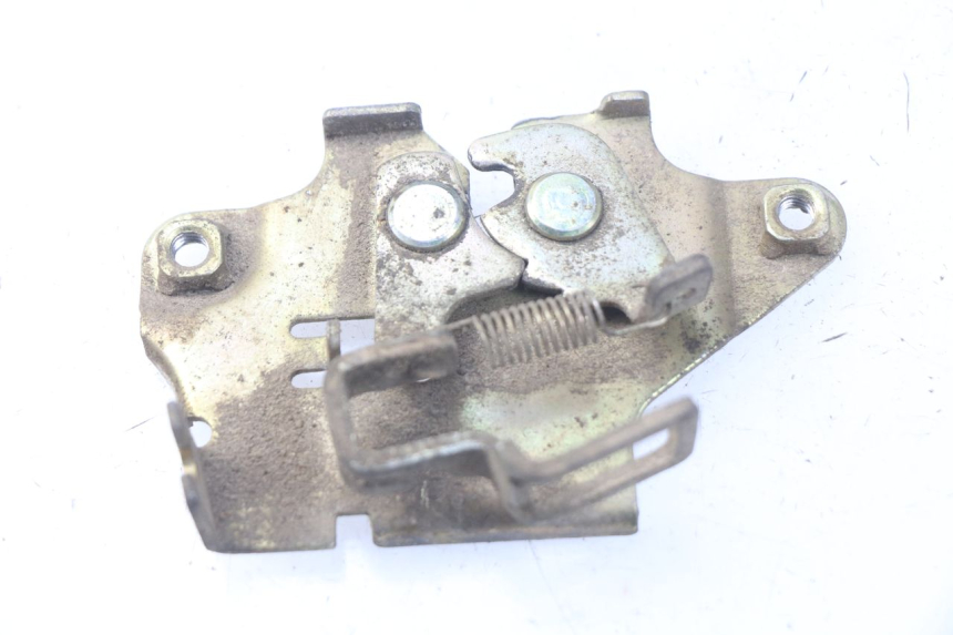 photo de ZAMEK SIEDZENIA SYM ORBIT 2 4T 50 (2008 - 2017) - Szczegół części